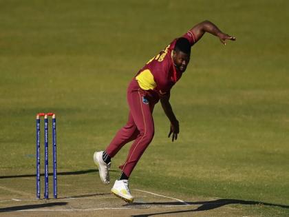 Romario Shepherd scalps four, helps WI restrict India to 165/9 in 5th T20I | Romario Shepherd scalps four, helps WI restrict India to 165/9 in 5th T20I