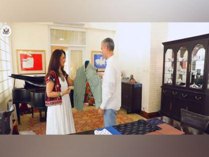 US envoy Eric Garcetti, designer Ritu Beri discuss importance of Khadi, its link with India’s freedom movement | US envoy Eric Garcetti, designer Ritu Beri discuss importance of Khadi, its link with India’s freedom movement