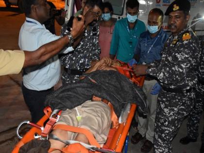 Indian Coast Guard carries out mid-sea medical evacuation of critically ill crew member | Indian Coast Guard carries out mid-sea medical evacuation of critically ill crew member Indian Coast Guard carries out mid-sea medical evacuation of critically ill crew member | Indian Coast Guard carries out mid-sea medical evacuation of critically ill crew member