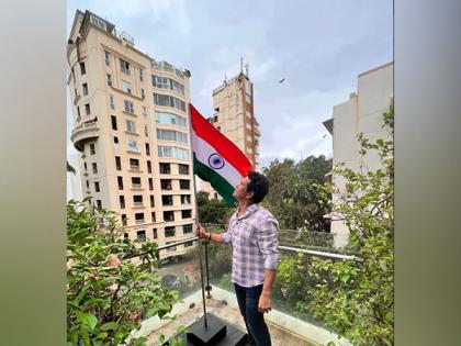 "I love my India": Sachin Tendulkar extends I-Day greetings | "I love my India": Sachin Tendulkar extends I-Day greetings