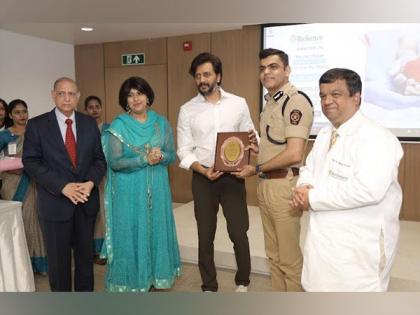 Sir HN Reliance Foundation Hospital Conducts 'Walk for Life' with Organ Recipients; Riteish Deshmukh Joins Celebrations to Promote Organ Donation | Sir HN Reliance Foundation Hospital Conducts 'Walk for Life' with Organ Recipients; Riteish Deshmukh Joins Celebrations to Promote Organ Donation Sir HN Reliance Foundation Hospital Conducts 'Walk for Life' with Organ Recipients; Riteish Deshmukh Joins Celebrations to Promote Organ Donation | Sir HN Reliance Foundation Hospital Conducts 'Walk for Life' with Organ Recipients; Riteish Deshmukh Joins Celebrations to Promote Organ Donation