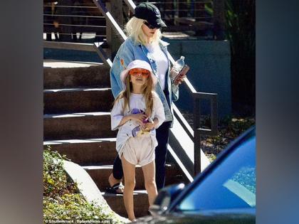 Christina Aguilera celebrates daughter’s birthday in style despite knee injury | Christina Aguilera celebrates daughter’s birthday in style despite knee injury Christina Aguilera celebrates daughter’s birthday in style despite knee injury | Christina Aguilera celebrates daughter’s birthday in style despite knee injury
