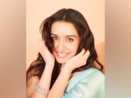 Shraddha Kapoor gives musical touch to her Saturday morning | Shraddha Kapoor gives musical touch to her Saturday morning