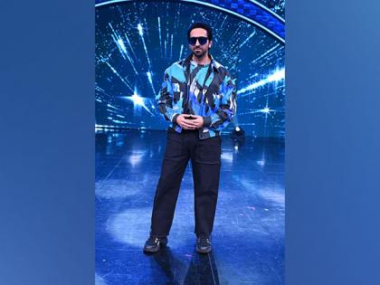 "Big fan of Sonali ma'am," says Ayushmann Khurrana about Sonali Bendre on ‘IBD 3’ | "Big fan of Sonali ma'am," says Ayushmann Khurrana about Sonali Bendre on ‘IBD 3’ "Big fan of Sonali ma'am," says Ayushmann Khurrana about Sonali Bendre on ‘IBD 3’ | "Big fan of Sonali ma'am," says Ayushmann Khurrana about Sonali Bendre on ‘IBD 3’