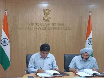 IREDA signs MoU with govt; revenue target for 2023-24 set at Rs 4,350 cr | IREDA signs MoU with govt; revenue target for 2023-24 set at Rs 4,350 cr IREDA signs MoU with govt; revenue target for 2023-24 set at Rs 4,350 cr | IREDA signs MoU with govt; revenue target for 2023-24 set at Rs 4,350 cr