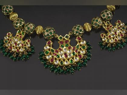 Aurus Jewels collaborate with Border & Fall to revive the Diminishing Diversities of Indian Jewellery through the Memory Project - IFJ | Aurus Jewels collaborate with Border & Fall to revive the Diminishing Diversities of Indian Jewellery through the Memory Project - IFJ Aurus Jewels collaborate with Border & Fall to revive the Diminishing Diversities of Indian Jewellery through the Memory Project - IFJ | Aurus Jewels collaborate with Border & Fall to revive the Diminishing Diversities of Indian Jewellery through the Memory Project - IFJ