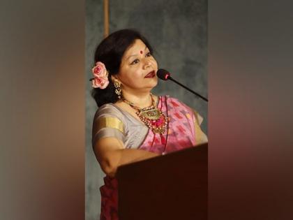 Artistic Fusion of Global Poetry and Rabindra Sangeet Enthralls Delhi | Artistic Fusion of Global Poetry and Rabindra Sangeet Enthralls Delhi Artistic Fusion of Global Poetry and Rabindra Sangeet Enthralls Delhi | Artistic Fusion of Global Poetry and Rabindra Sangeet Enthralls Delhi