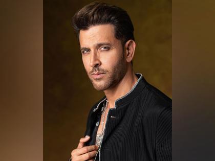 Hrithik Roshan watched ISRO's live telecast of Chandrayaan-3's moon landing with team 'Fighter' | Hrithik Roshan watched ISRO's live telecast of Chandrayaan-3's moon landing with team 'Fighter' Hrithik Roshan watched ISRO's live telecast of Chandrayaan-3's moon landing with team 'Fighter' | Hrithik Roshan watched ISRO's live telecast of Chandrayaan-3's moon landing with team 'Fighter'