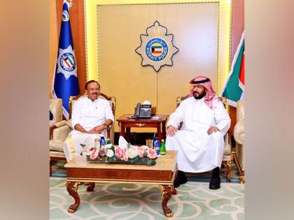 MOS Muraleedharan meets Kuwait's First Deputy PM, discuss welfare of Indian community | MOS Muraleedharan meets Kuwait's First Deputy PM, discuss welfare of Indian community