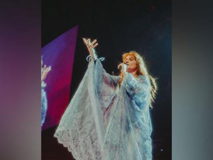 Florence Welch undergoes emergency surgery, deets inside | Florence Welch undergoes emergency surgery, deets inside Florence Welch undergoes emergency surgery, deets inside | Florence Welch undergoes emergency surgery, deets inside