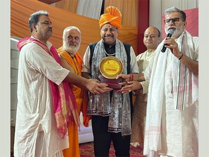 Ghanshyam Gupta Zaveri Honored with the title of Raj Rishi | Ghanshyam Gupta Zaveri Honored with the title of Raj Rishi Ghanshyam Gupta Zaveri Honored with the title of Raj Rishi | Ghanshyam Gupta Zaveri Honored with the title of Raj Rishi