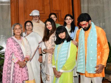 West Bengal CM Mamata Banerjee meets Amitabh Bachchan, says, "I have got the opportunity to meet 'Bharat Ratna' Amitabh Bachchan" | West Bengal CM Mamata Banerjee meets Amitabh Bachchan, says, "I have got the opportunity to meet 'Bharat Ratna' Amitabh Bachchan" West Bengal CM Mamata Banerjee meets Amitabh Bachchan, says, "I have got the opportunity to meet 'Bharat Ratna' Amitabh Bachchan" | West Bengal CM Mamata Banerjee meets Amitabh Bachchan, says, "I have got the opportunity to meet 'Bharat Ratna' Amitabh Bachchan"