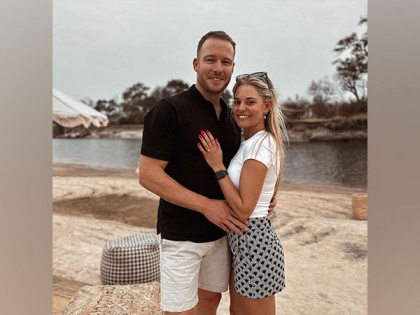 David Miller gets engaged, shares romantic pictures with his fiancee Camilla | David Miller gets engaged, shares romantic pictures with his fiancee Camilla