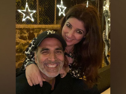Akshay Kumar gives a shoutout to Twinkle Khanna as she completes her master's degree | Akshay Kumar gives a shoutout to Twinkle Khanna as she completes her master's degree