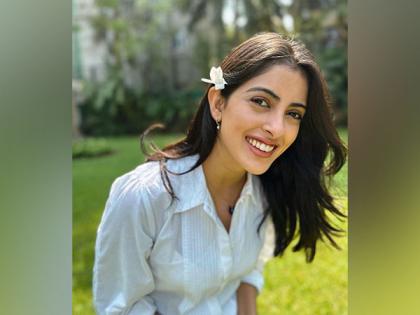 Navya Naveli Nanda looks mesmerising in latest picture, Suhana Khan reacts | Navya Naveli Nanda looks mesmerising in latest picture, Suhana Khan reacts Navya Naveli Nanda looks mesmerising in latest picture, Suhana Khan reacts | Navya Naveli Nanda looks mesmerising in latest picture, Suhana Khan reacts