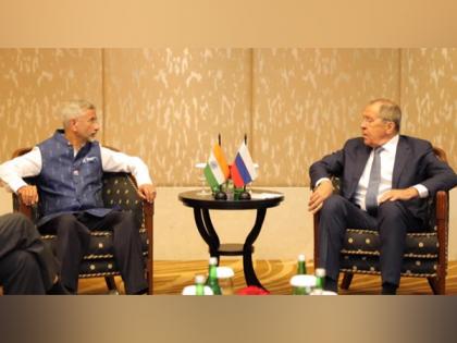 EAM Jaishankar, Russian FM Lavrov discusses steps to boost trade, economic and energy cooperation | EAM Jaishankar, Russian FM Lavrov discusses steps to boost trade, economic and energy cooperation EAM Jaishankar, Russian FM Lavrov discusses steps to boost trade, economic and energy cooperation | EAM Jaishankar, Russian FM Lavrov discusses steps to boost trade, economic and energy cooperation