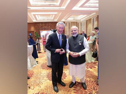 G20: PM Modi interacts with Singapore counterpart Lee Hsien Loong, discusses bilateral ties | G20: PM Modi interacts with Singapore counterpart Lee Hsien Loong, discusses bilateral ties