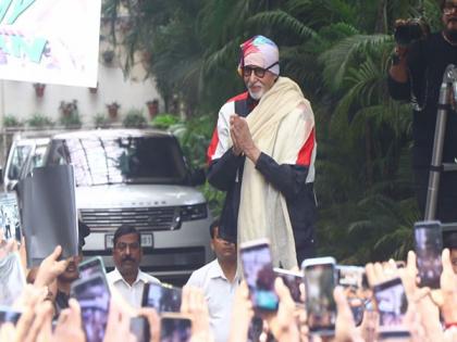 A sneak peek into Amitabh Bachchan's Sunday Darshan | A sneak peek into Amitabh Bachchan's Sunday Darshan
