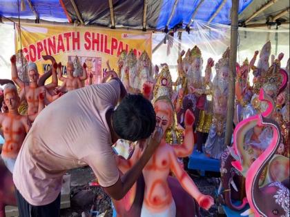 Kolkata artists making idols of Hindu gods for upcoming festive season in Nepal | Kolkata artists making idols of Hindu gods for upcoming festive season in Nepal Kolkata artists making idols of Hindu gods for upcoming festive season in Nepal | Kolkata artists making idols of Hindu gods for upcoming festive season in Nepal