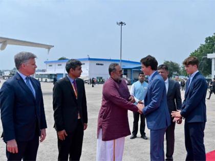 Canadian PM Justin Trudeau finally flies out from Delhi, after aircraft troubles sorted | Canadian PM Justin Trudeau finally flies out from Delhi, after aircraft troubles sorted Canadian PM Justin Trudeau finally flies out from Delhi, after aircraft troubles sorted | Canadian PM Justin Trudeau finally flies out from Delhi, after aircraft troubles sorted