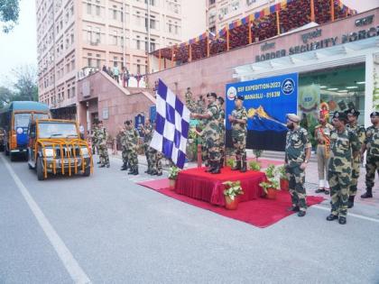BSF's 18-member team to scale world's 8th highest peak Mt Manaslu in Nepal | BSF's 18-member team to scale world's 8th highest peak Mt Manaslu in Nepal BSF's 18-member team to scale world's 8th highest peak Mt Manaslu in Nepal | BSF's 18-member team to scale world's 8th highest peak Mt Manaslu in Nepal
