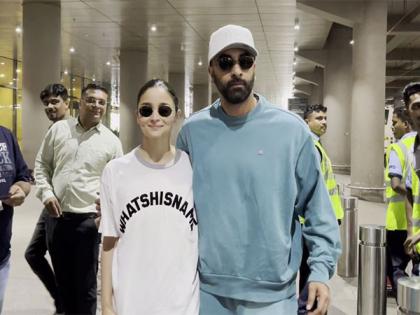 Ranbir Kapoor, Alia Bhatt return to Mumbai from USA vacation | Ranbir Kapoor, Alia Bhatt return to Mumbai from USA vacation Ranbir Kapoor, Alia Bhatt return to Mumbai from USA vacation | Ranbir Kapoor, Alia Bhatt return to Mumbai from USA vacation