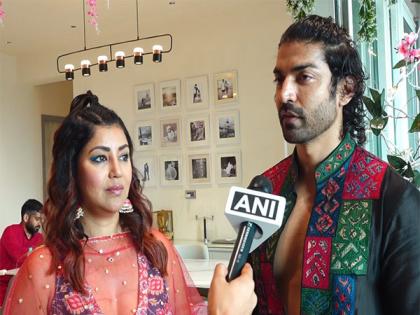 Gurmeet, Debina are back in Mumbai after family vacation for Ganesh Chaturthi | Gurmeet, Debina are back in Mumbai after family vacation for Ganesh Chaturthi Gurmeet, Debina are back in Mumbai after family vacation for Ganesh Chaturthi | Gurmeet, Debina are back in Mumbai after family vacation for Ganesh Chaturthi