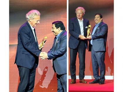 Nirmal Bardiya honored with 'Extraordinary 40' Jewellery World Award at Hong Kong | Nirmal Bardiya honored with 'Extraordinary 40' Jewellery World Award at Hong Kong Nirmal Bardiya honored with 'Extraordinary 40' Jewellery World Award at Hong Kong | Nirmal Bardiya honored with 'Extraordinary 40' Jewellery World Award at Hong Kong