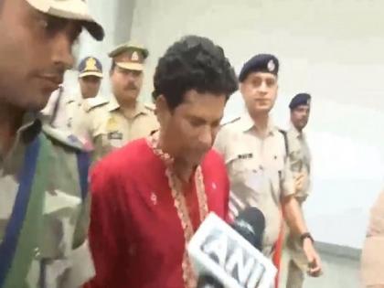 New cricket stadium: Sachin Tendulkar arrives in Varanasi, offers prayers at Kashi Vishwanath temple | New cricket stadium: Sachin Tendulkar arrives in Varanasi, offers prayers at Kashi Vishwanath temple