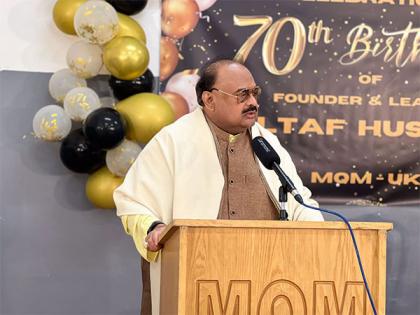 "I'm only against corrupt, oppressive system in Pakistan": Pak leader Altaf Hussain | "I'm only against corrupt, oppressive system in Pakistan": Pak leader Altaf Hussain "I'm only against corrupt, oppressive system in Pakistan": Pak leader Altaf Hussain | "I'm only against corrupt, oppressive system in Pakistan": Pak leader Altaf Hussain