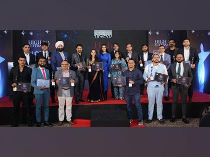 Koena Mitra confers the winners of the 4th Edition of the High Flyers 50 Global Icon Awards | Koena Mitra confers the winners of the 4th Edition of the High Flyers 50 Global Icon Awards Koena Mitra confers the winners of the 4th Edition of the High Flyers 50 Global Icon Awards | Koena Mitra confers the winners of the 4th Edition of the High Flyers 50 Global Icon Awards