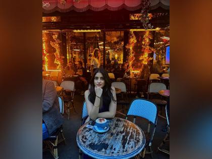 Navya Nanda shares picture from her Paris holiday; Ananya, Shweta react | Navya Nanda shares picture from her Paris holiday; Ananya, Shweta react Navya Nanda shares picture from her Paris holiday; Ananya, Shweta react | Navya Nanda shares picture from her Paris holiday; Ananya, Shweta react