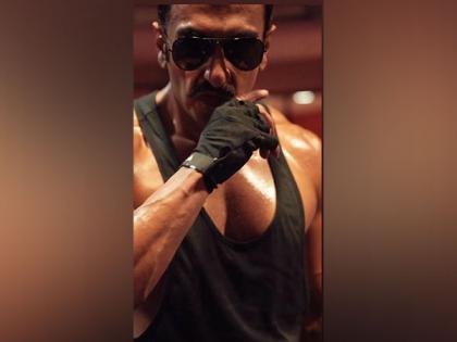 Ranveer Singh leaves fans drooling with his new picture from 'Singham Again’ | Ranveer Singh leaves fans drooling with his new picture from 'Singham Again’ Ranveer Singh leaves fans drooling with his new picture from 'Singham Again’ | Ranveer Singh leaves fans drooling with his new picture from 'Singham Again’