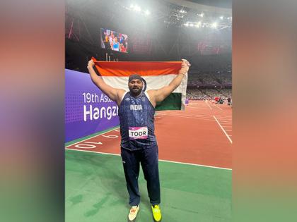"Phenomenal Tajinder Singh at his best": PM Modi lauds shot put thrower after successfully defending gold medal | "Phenomenal Tajinder Singh at his best": PM Modi lauds shot put thrower after successfully defending gold medal "Phenomenal Tajinder Singh at his best": PM Modi lauds shot put thrower after successfully defending gold medal | "Phenomenal Tajinder Singh at his best": PM Modi lauds shot put thrower after successfully defending gold medal