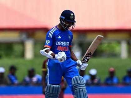 Asian Games: Yashasvi Jaiswal's century, Rinku Singh's cameo power India 202/4 against Nepal in quarterfinal  | Asian Games: Yashasvi Jaiswal's century, Rinku Singh's cameo power India 202/4 against Nepal in quarterfinal 