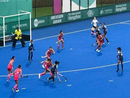 Asian Games: Hockey India announces reward of Rs 3 lakh to each player of women's hockey team | Asian Games: Hockey India announces reward of Rs 3 lakh to each player of women's hockey team Asian Games: Hockey India announces reward of Rs 3 lakh to each player of women's hockey team | Asian Games: Hockey India announces reward of Rs 3 lakh to each player of women's hockey team