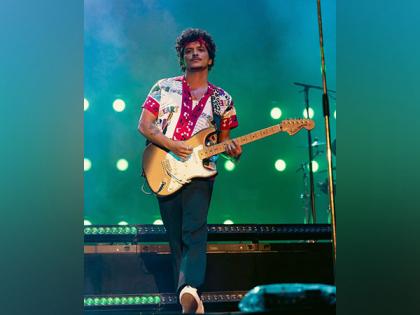 Citing rocket attacks by Hamas, singer Bruno Mars leaves Israel after cancelling concert | Citing rocket attacks by Hamas, singer Bruno Mars leaves Israel after cancelling concert Citing rocket attacks by Hamas, singer Bruno Mars leaves Israel after cancelling concert | Citing rocket attacks by Hamas, singer Bruno Mars leaves Israel after cancelling concert