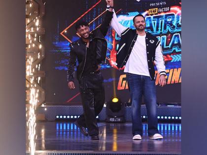 'Khatron Ke Khiladi 13' Finale: Rapper Dino James lifts trophy, beats Arjit Taneja | 'Khatron Ke Khiladi 13' Finale: Rapper Dino James lifts trophy, beats Arjit Taneja 'Khatron Ke Khiladi 13' Finale: Rapper Dino James lifts trophy, beats Arjit Taneja | 'Khatron Ke Khiladi 13' Finale: Rapper Dino James lifts trophy, beats Arjit Taneja