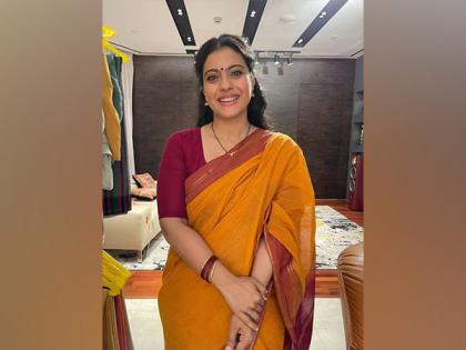 Kajol celebrates first day of Navratri in orange saree | Kajol celebrates first day of Navratri in orange saree