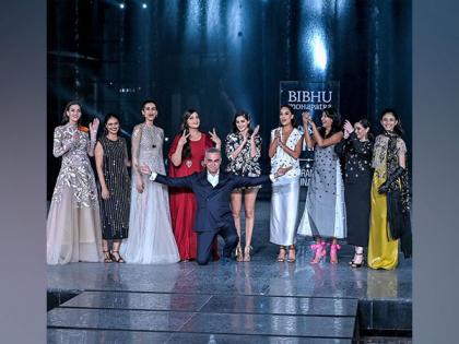 Bipasha Basu, Ananya Panday bring Bollywood charm to Lakme Fashion Week grand finale | Bipasha Basu, Ananya Panday bring Bollywood charm to Lakme Fashion Week grand finale