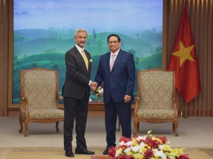 EAM Jaishankar meets Vietnamese Prime Minister Pham Minh Chinh | EAM Jaishankar meets Vietnamese Prime Minister Pham Minh Chinh