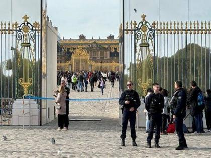 8 French airports forced to evacuate for security reasons | 8 French airports forced to evacuate for security reasons