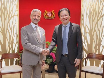 EAM Jaishankar, Singapore's Deputy PM discuss bilateral partnership | EAM Jaishankar, Singapore's Deputy PM discuss bilateral partnership EAM Jaishankar, Singapore's Deputy PM discuss bilateral partnership | EAM Jaishankar, Singapore's Deputy PM discuss bilateral partnership