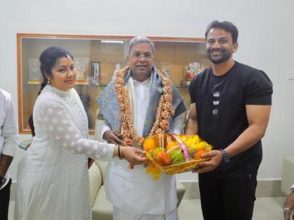 Dolly Dhananjay invites CM Siddaramaiah to screening of 'Tagaru Palya' | Dolly Dhananjay invites CM Siddaramaiah to screening of 'Tagaru Palya' Dolly Dhananjay invites CM Siddaramaiah to screening of 'Tagaru Palya' | Dolly Dhananjay invites CM Siddaramaiah to screening of 'Tagaru Palya'