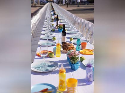 Tel Aviv: Families of hostages display 203 empty chairs in Shabbat Dinner 'demonstration' | Tel Aviv: Families of hostages display 203 empty chairs in Shabbat Dinner 'demonstration' Tel Aviv: Families of hostages display 203 empty chairs in Shabbat Dinner 'demonstration' | Tel Aviv: Families of hostages display 203 empty chairs in Shabbat Dinner 'demonstration'