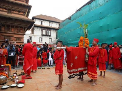 Nepal: Flowers palanquin arrives in Kathmandu during fortnightly festival of Dashain | Nepal: Flowers palanquin arrives in Kathmandu during fortnightly festival of Dashain Nepal: Flowers palanquin arrives in Kathmandu during fortnightly festival of Dashain | Nepal: Flowers palanquin arrives in Kathmandu during fortnightly festival of Dashain