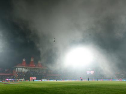 ICC CWC 2023: Fog interrupts IND-NZ clash, play resumes after around 10 mins of game time loss | ICC CWC 2023: Fog interrupts IND-NZ clash, play resumes after around 10 mins of game time loss
