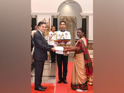 Ambassador of France to India Thierry Mathou submits credentials to President Murmu | Ambassador of France to India Thierry Mathou submits credentials to President Murmu