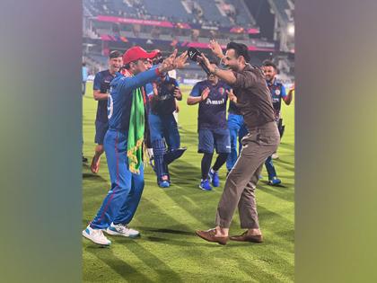 Irfan Pathan dances with Rashid Khan to fulfill his promise following Afghanistan's historic victory over Pakistan | Irfan Pathan dances with Rashid Khan to fulfill his promise following Afghanistan's historic victory over Pakistan