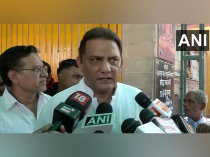 Mohammad Azharuddin, Kirti Azad pay their last respects to Bishan Singh Bedi | Mohammad Azharuddin, Kirti Azad pay their last respects to Bishan Singh Bedi